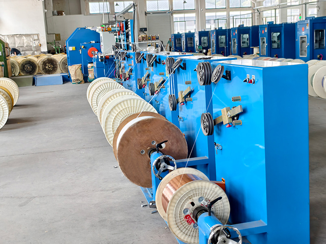 Lan-cable-cabling-line
